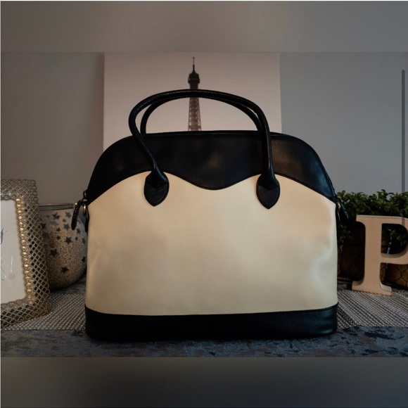 ⚜️ BurberryS White and Navy 2-Way ⚜️ - Picture 2 of 14